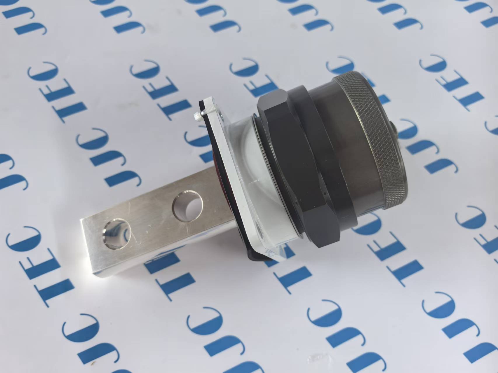 Konektor, daya, qd, pin/flng, bulkhd, wht, oem ref no: 114869-pb-wht, digunakan untuk drive top, tds-9sa/11sa, IDS-4SA