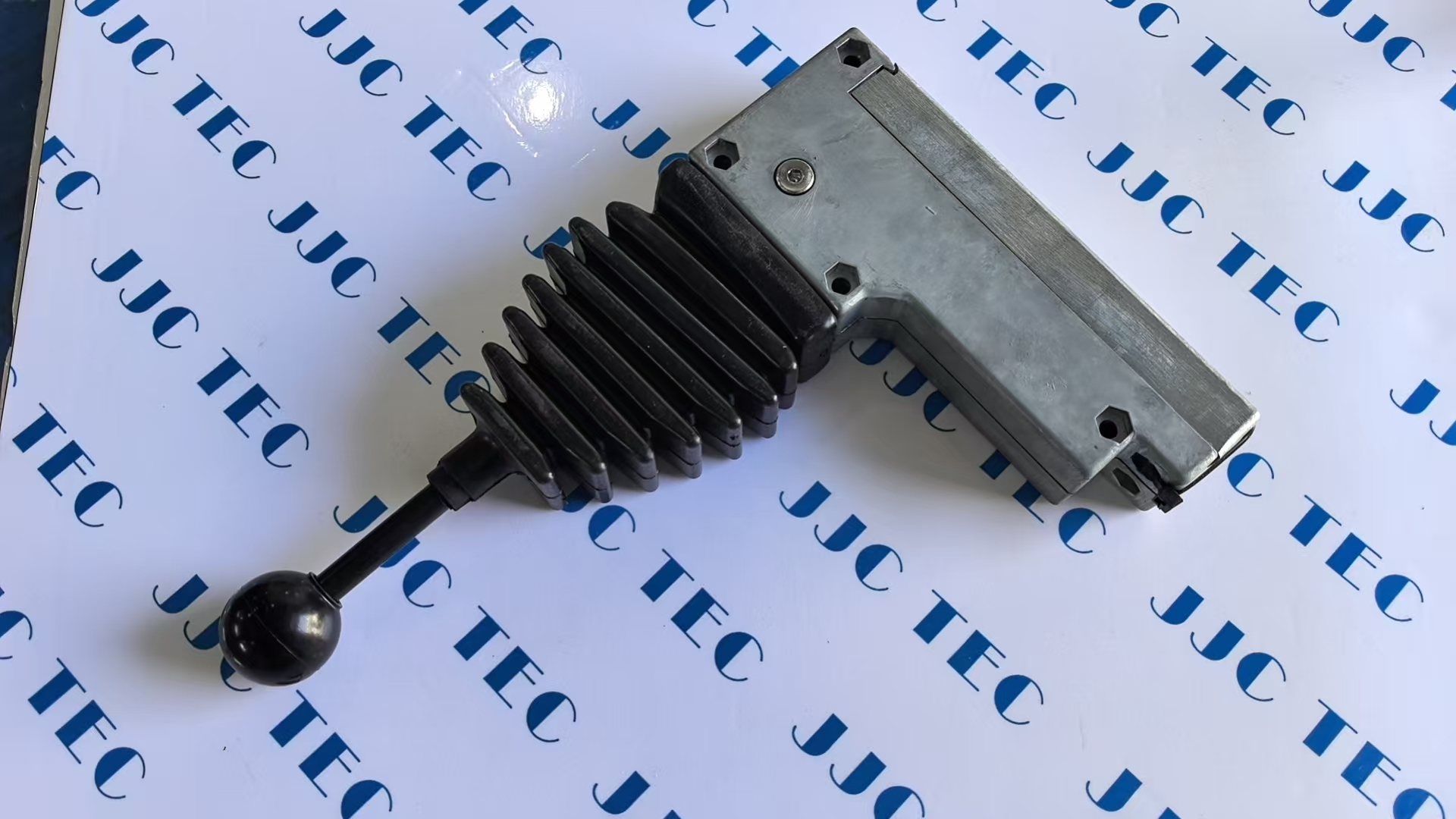 Lever Remote Quadco, OEM Ref No: C8421AORB000, Digunakan untuk ST-80