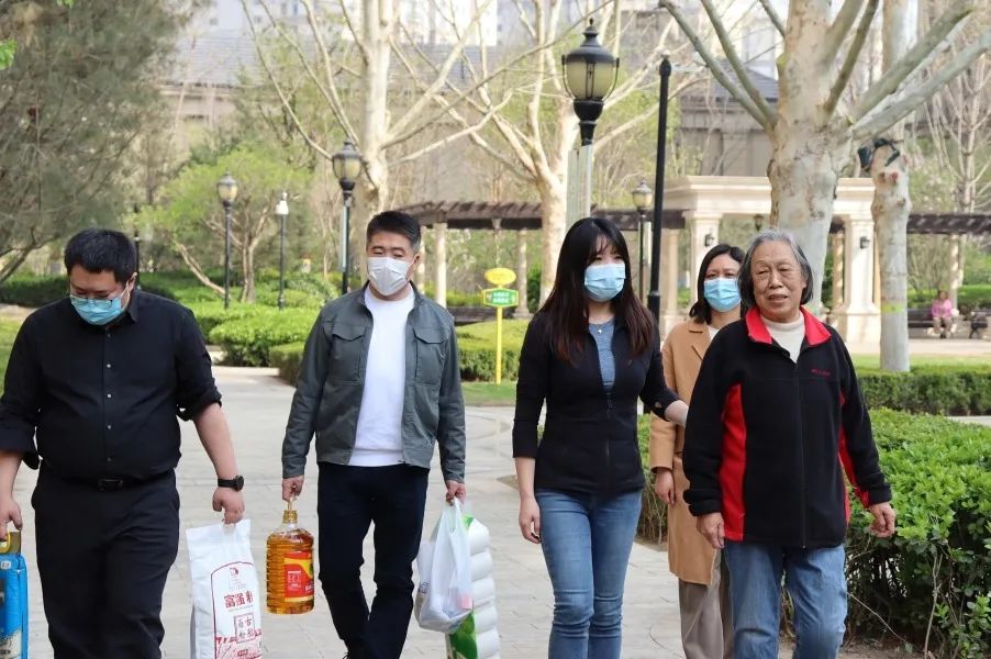 Kunjungan JJC dan menghibur penyandang disabilitas | Kepedulian yang menyentuh hati menunjukkan tanggung jawab perusahaan swasta.